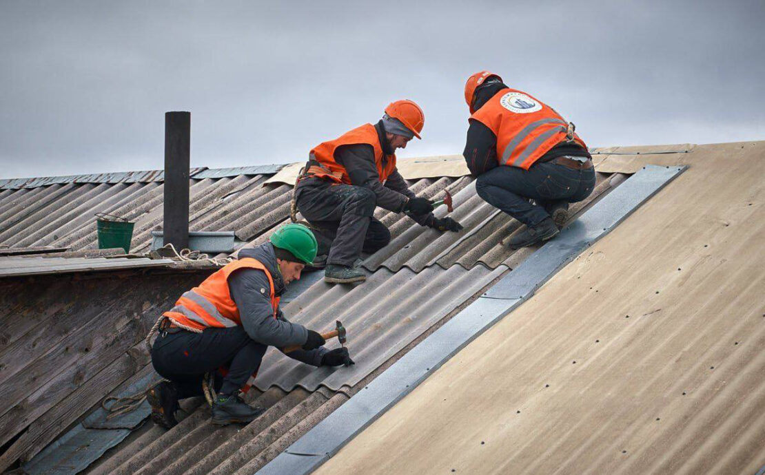 З початку місяця у Харкові відновили 40 покрівель