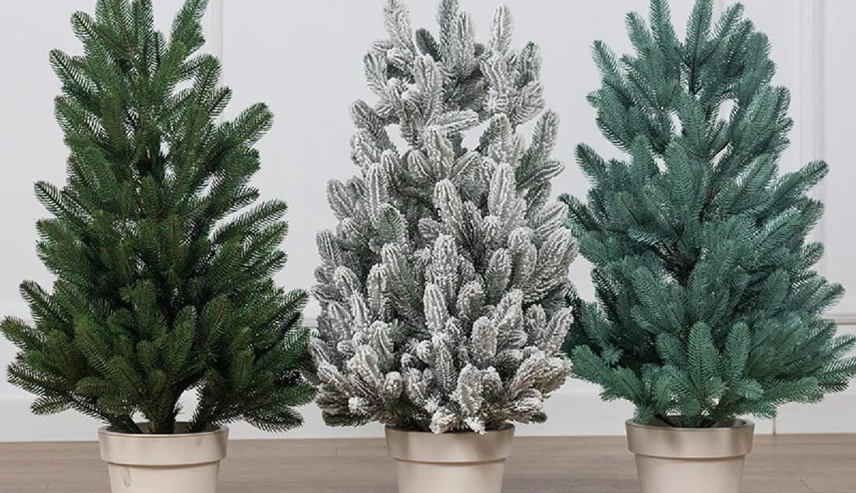 Ціни на штучні ялинки у Харкові перед Новим 2026 роком