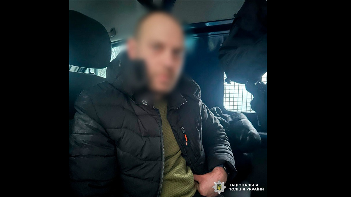 У Харкові затримали чоловіка, який п'яним стріляв в підʼїзді багатоповерхівки