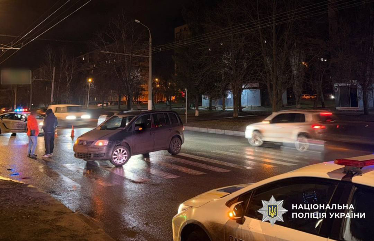 У Харкові водій збив пішохода, який перебігав дорогу