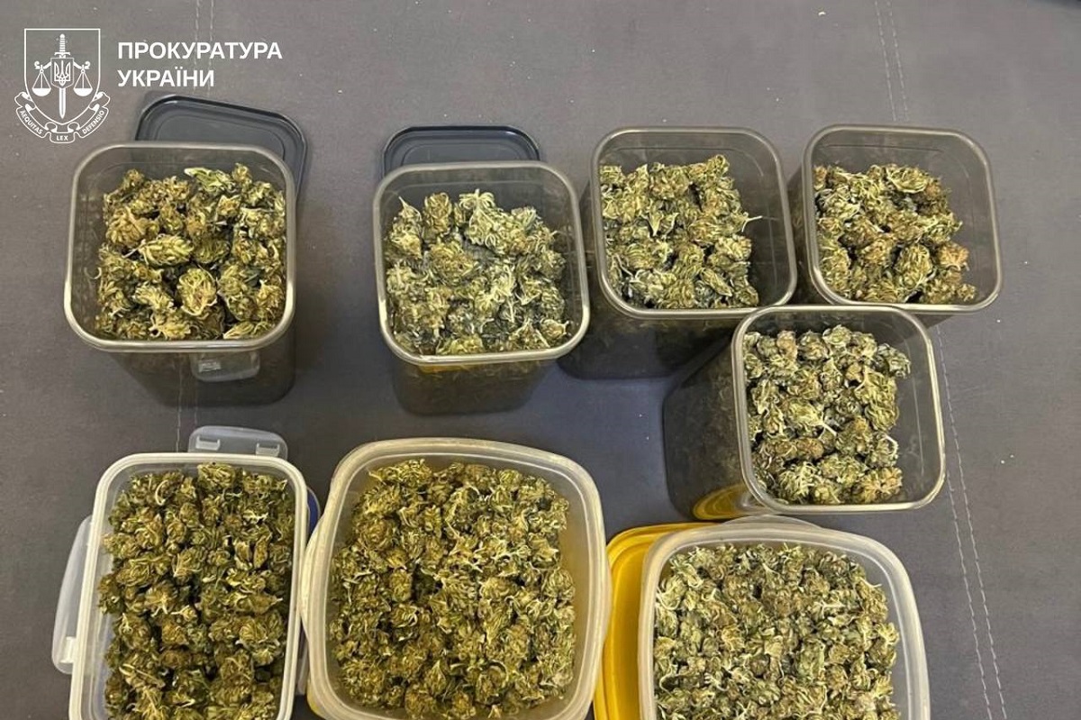 П'ятьох жителів Харкова підозрюють в оборудках з наркотиками