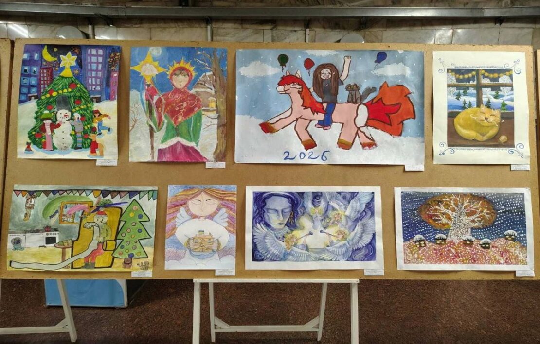 У Харківському метро працює Зимовий вернісаж (фото)