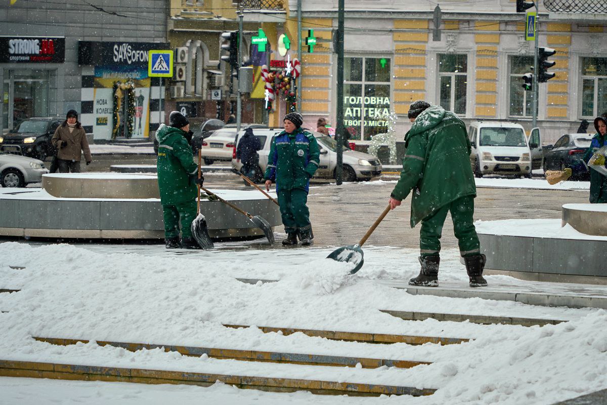 З Харкова за три доби вивезли понад тисячу кубометрів снігу