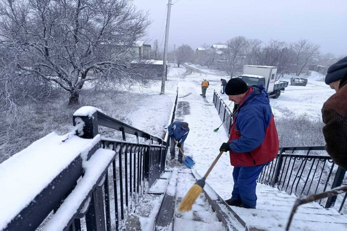 У Харкові наводять лад на території приватного сектору (фото)