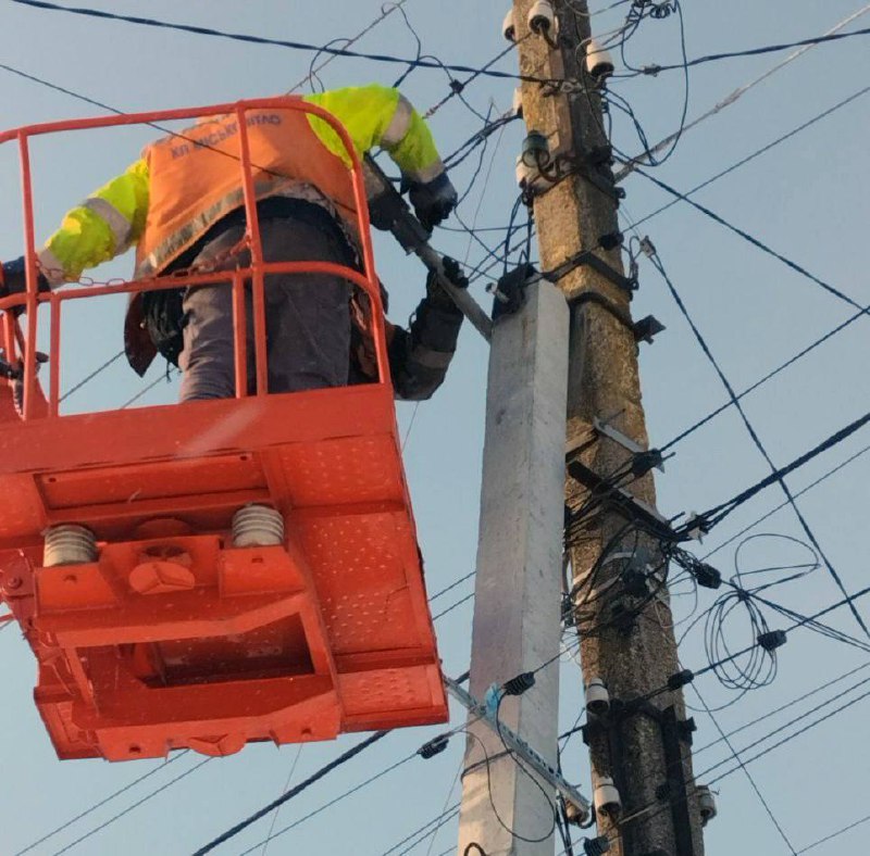 У Харкові впорядковують вуличне освітлення (фото)