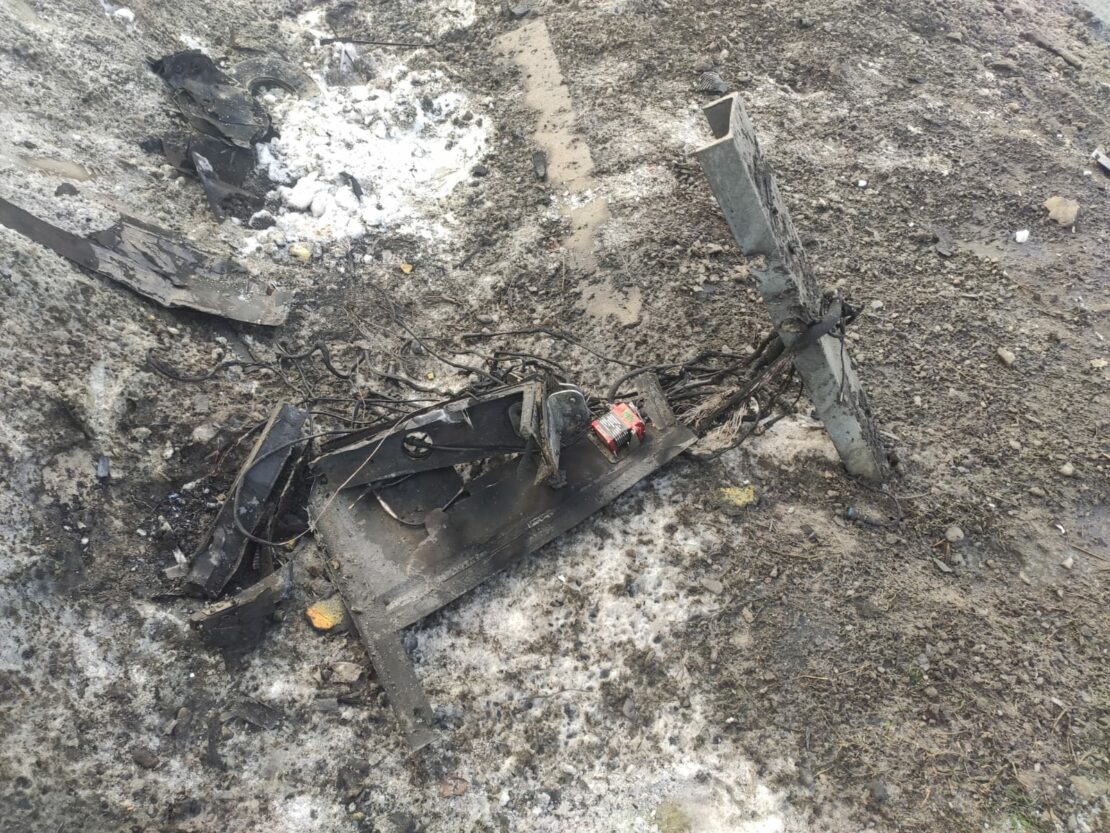 На Харківщині відновили дорогу після ворожого удару (фото)