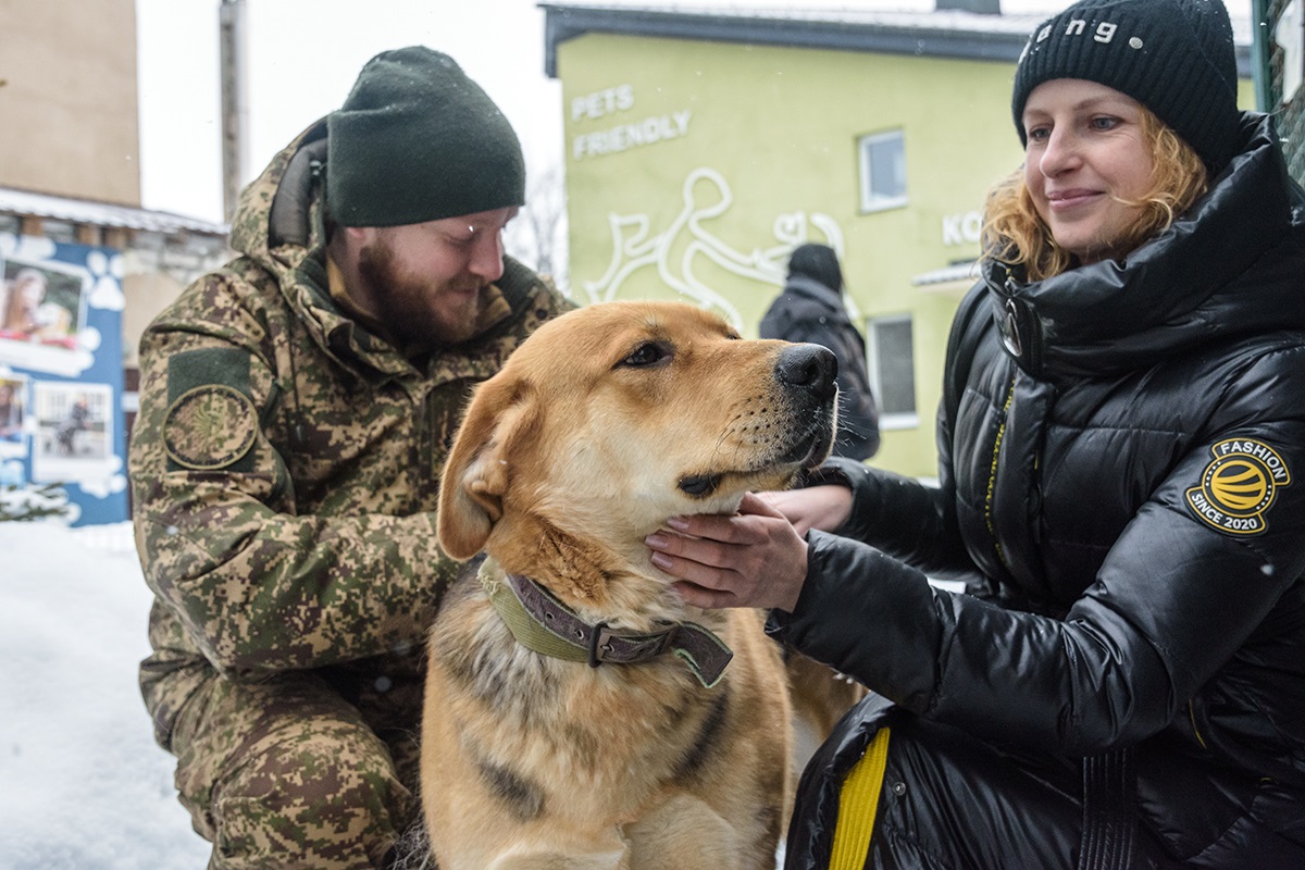 Слобожанські гвардійці передали допомогу притулку для тварин