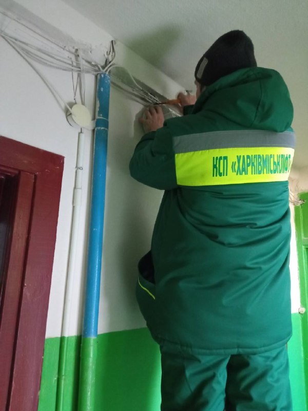 Минулого тижня у Харкові застрягли в ліфтах понад 900 людей (фото)