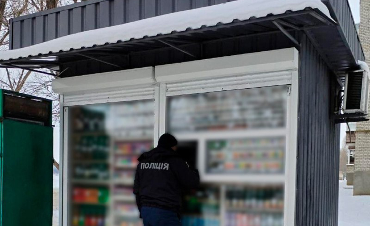 З магазину на Харківщині вилучили контрафактні цигарки