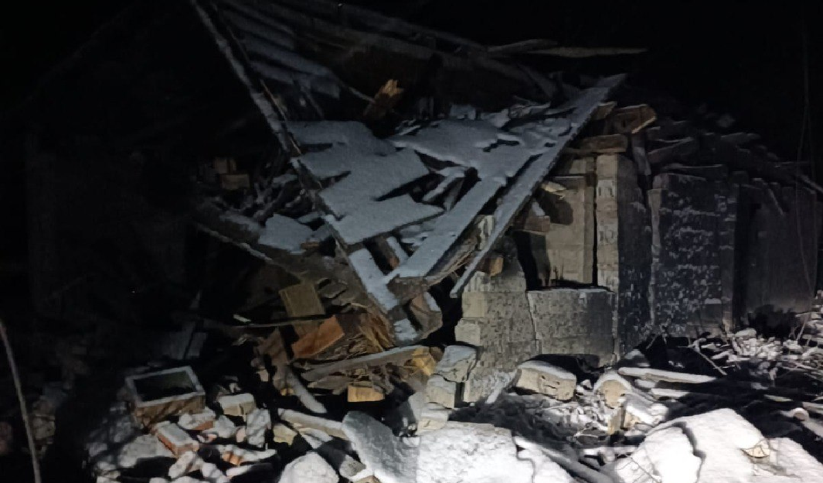 На Харківщині через удари ворога постраждала жінка, зруйнований енергооб'єкт біля Харкова