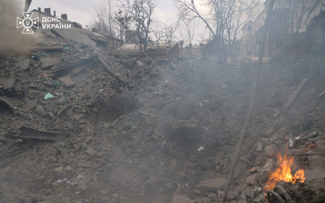 Внаслідок обстрілу у Харкові постраждали 30 людей (фото)