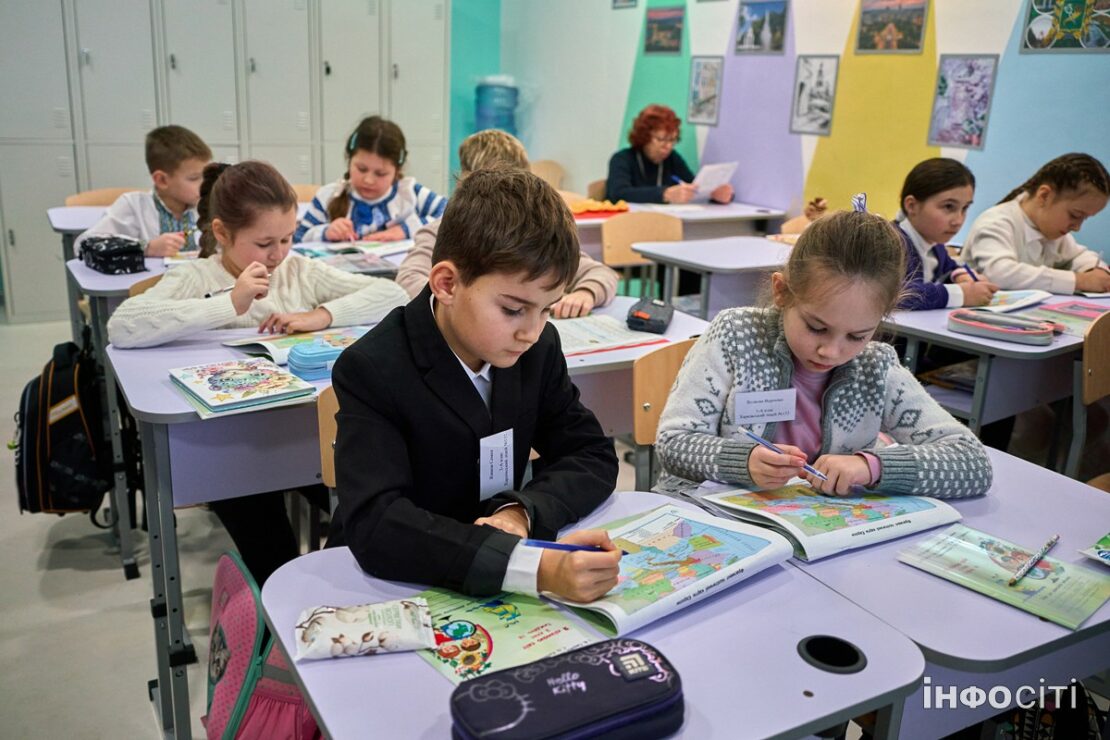 Перші дні у Підземній школі Холодногірського району Харкова (фото)