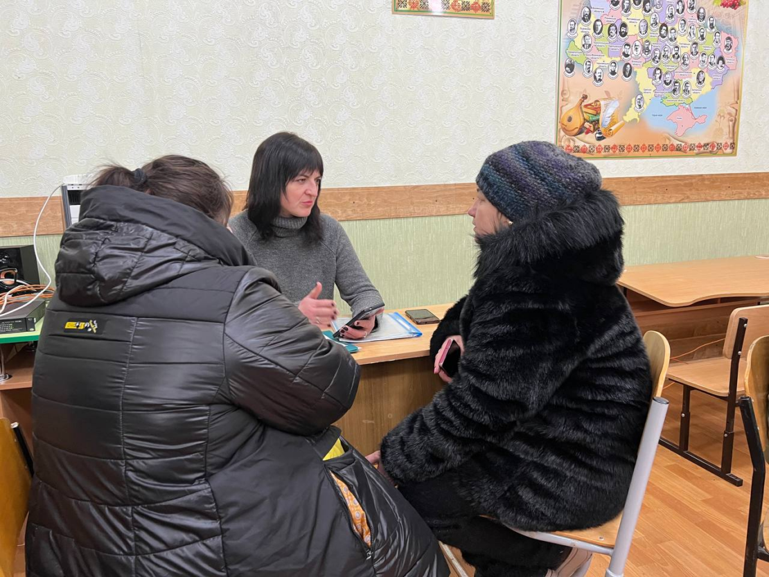 Мобільні ЦНАПи приймають громадян, які постраждали від ворожої атаки (фото)