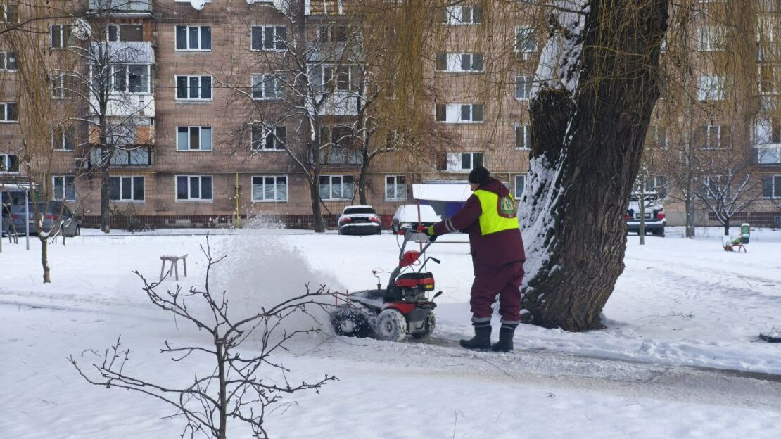 За три доби з Харкова вивезли тисячу кубометрів снігу