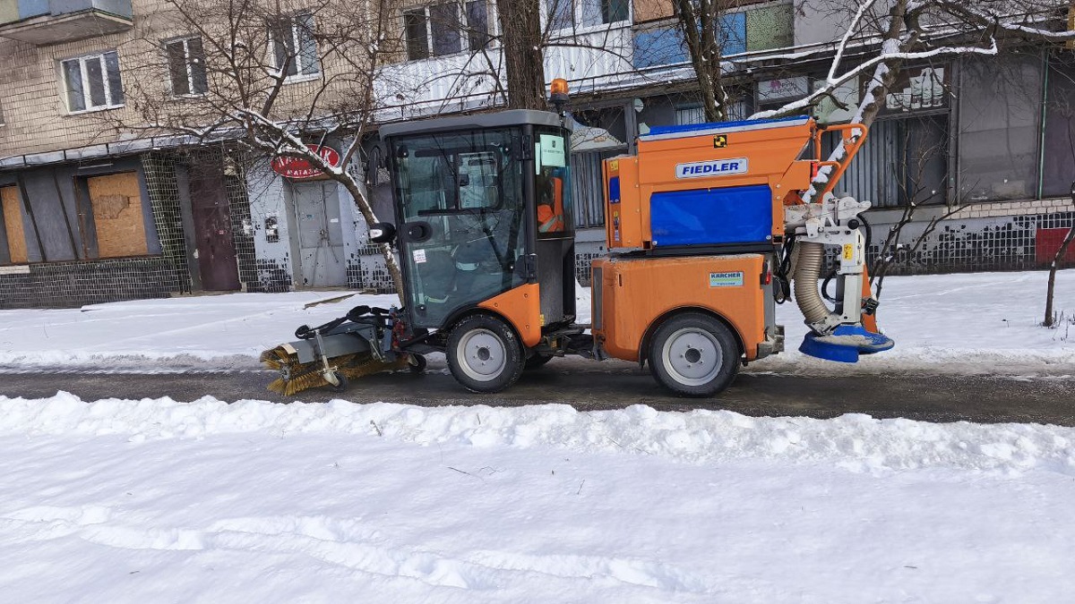 За три доби з Харкова вивезли тисячу кубометрів снігу