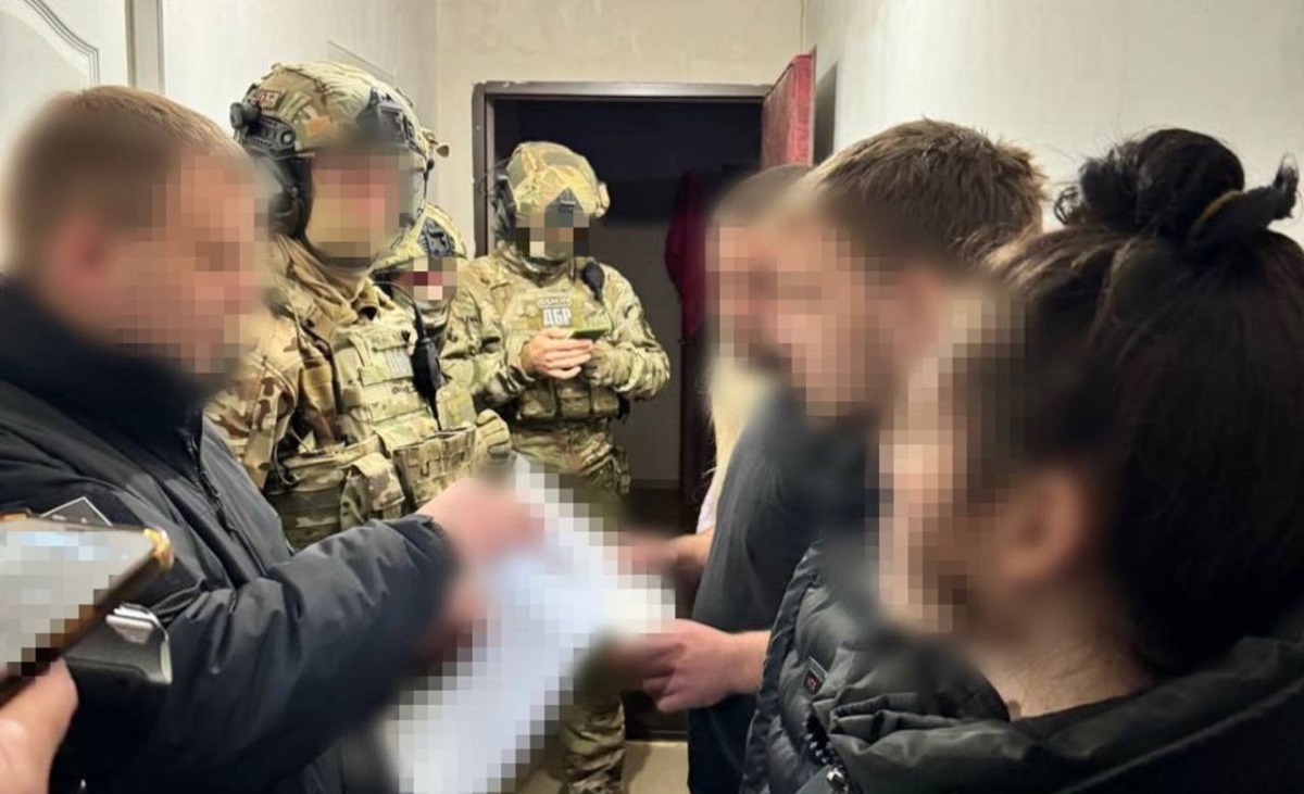 У Харкові злочинне угруповання вимагало гроші у наркозалежних