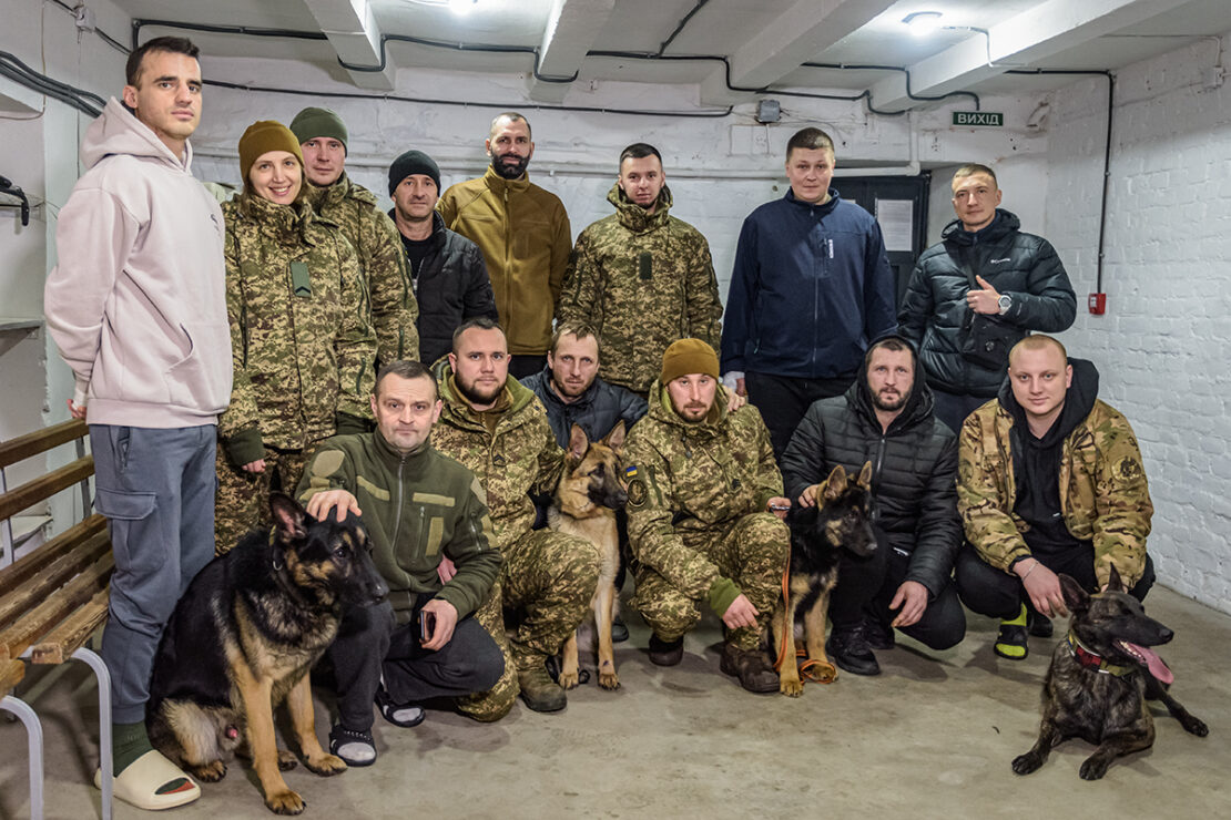 У Харкові до поранених завітали чотирилапі гвардійці (відео)