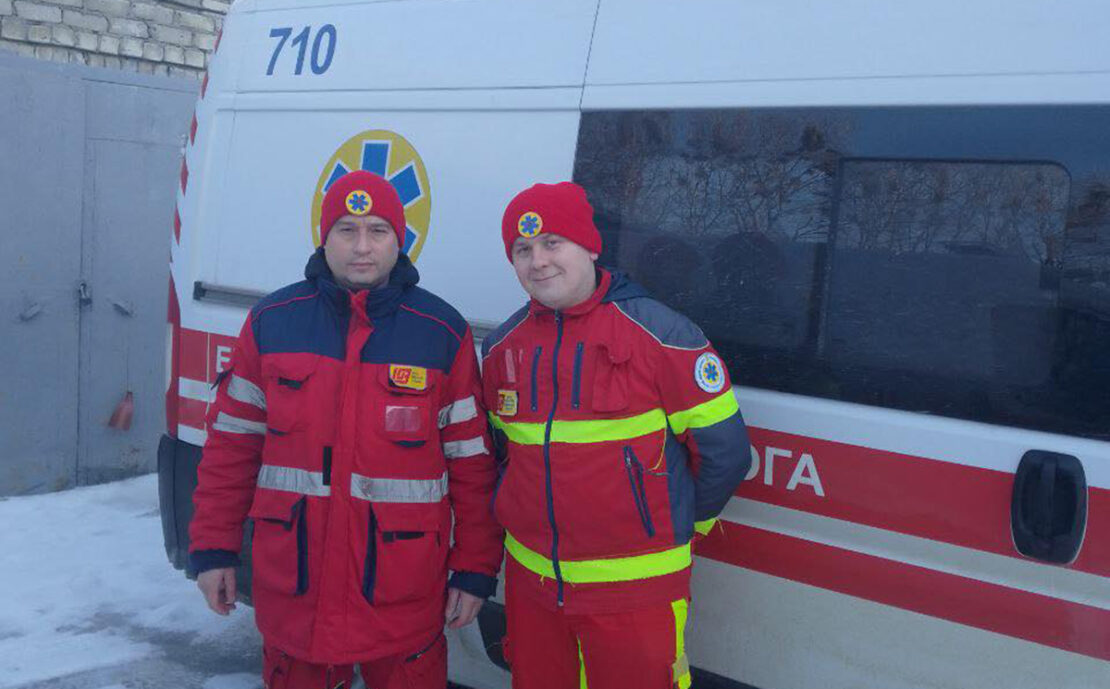 Харківські медики врятували чоловіка із ножовим пораненням