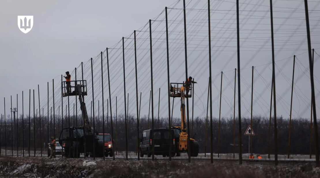 Україна пришвидшує будівництво антидронових сіток на дорогах