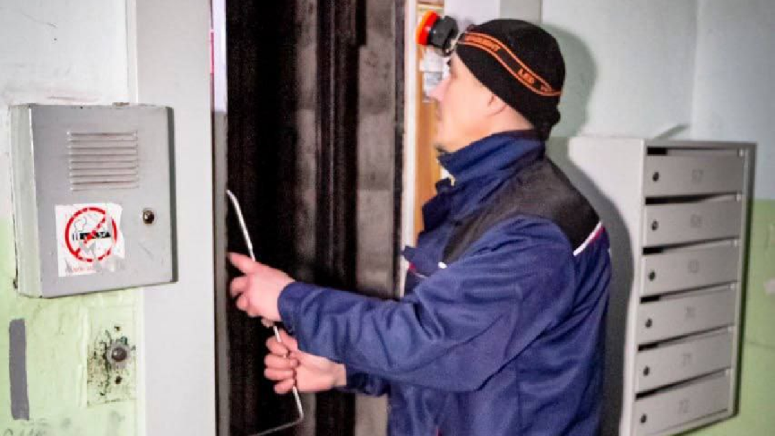 Харків'ян просять обмежити користування ліфтами