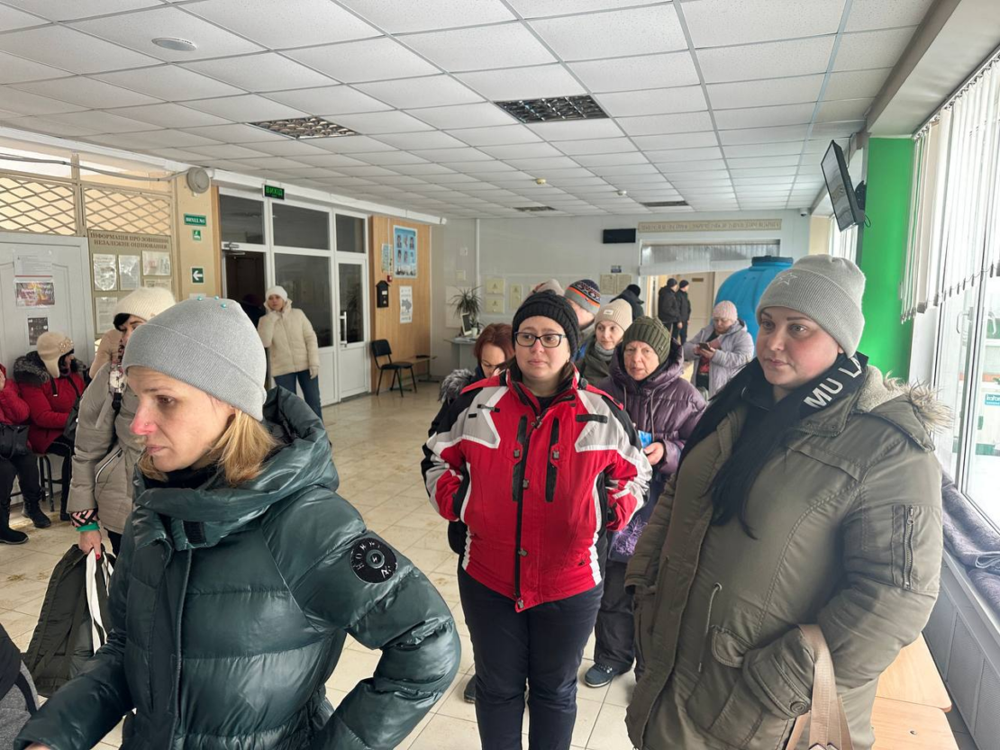 Жителі Новобаварського району, які опинилися без тепла, отримали допомогу (фото)