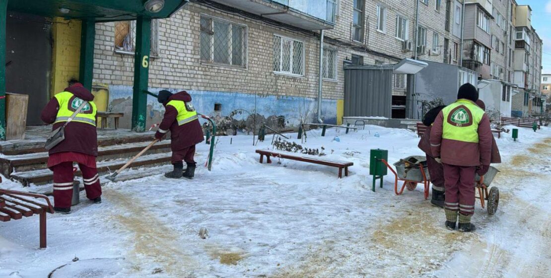 За три доби з Харкова вивезли близько 5 тисяч кубометрів криги та снігу