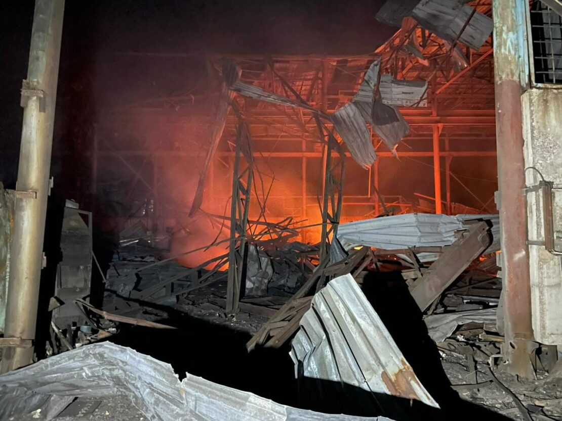 Ворожі ракети та шахеди масовано атакували Лозову на Харківщині (фото)