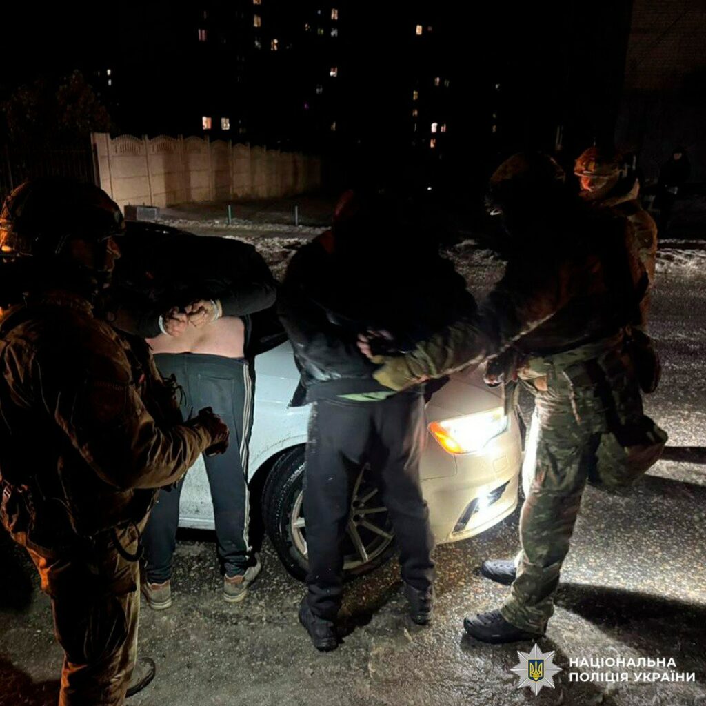 На Харківщині затримали серійних квартирних крадіїв (фото)