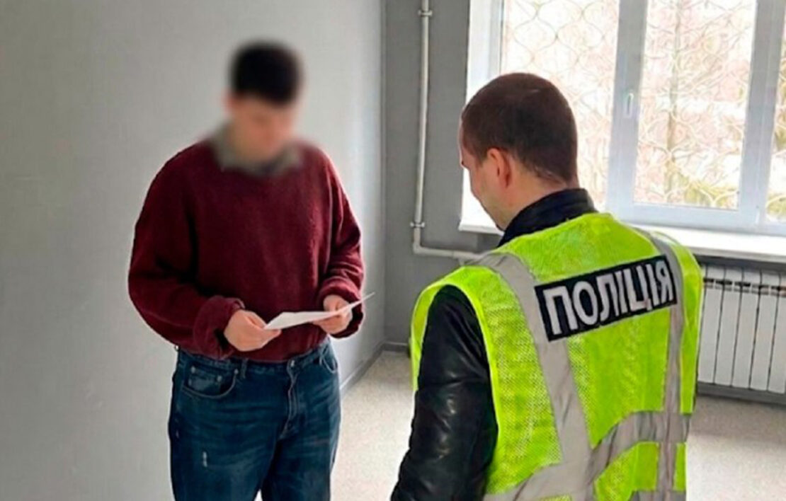 Жителю Харкова загрожує в’язниця за носіння кастету