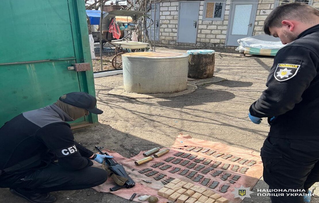 На Харківщині викрили зловмисників, які торгували зброєю