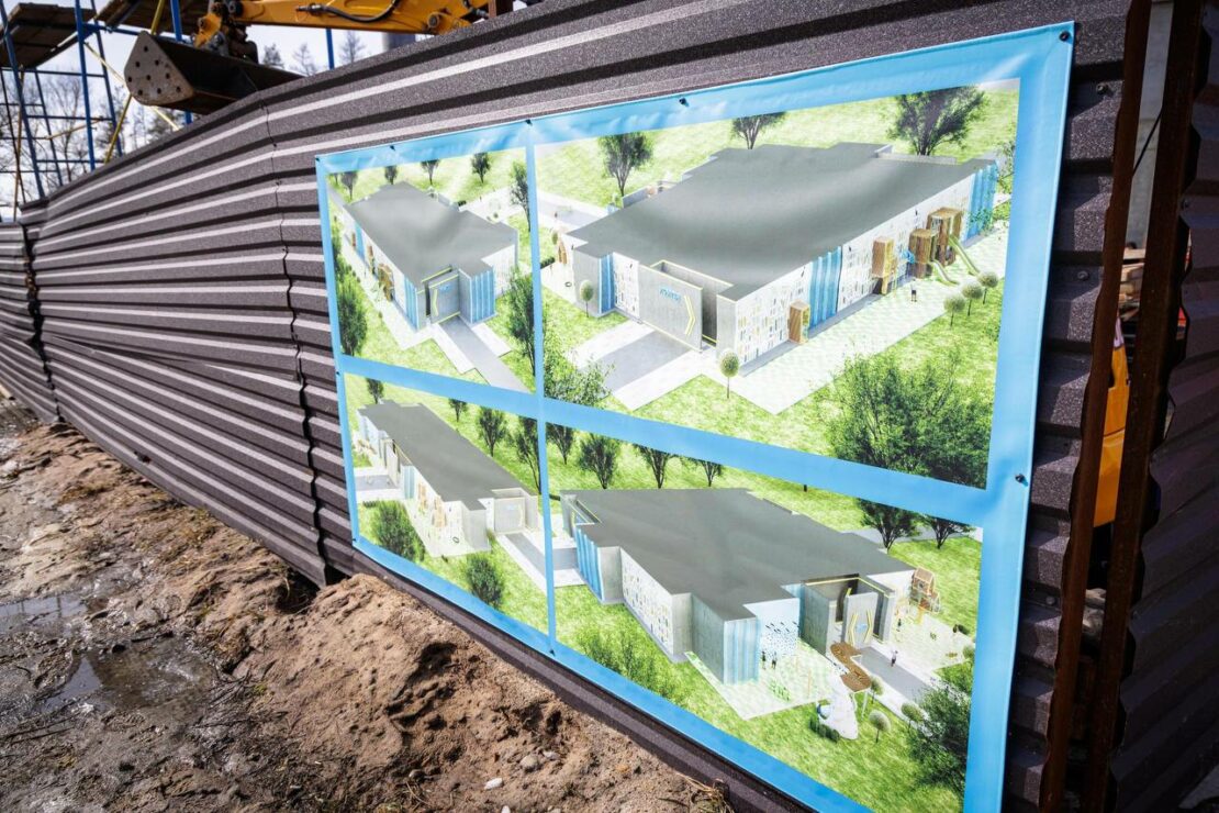 На Харківщині облаштовують укриття в закладах освіти (фото)