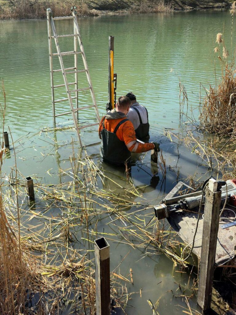 Комунальники наводять лад у Кітлярчиному яру в Харкові (фото)