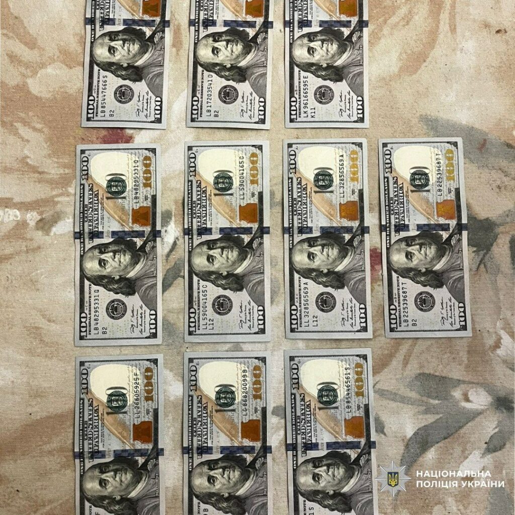 У Харкові зловмисник обікрав матір загиблого військового (фото)