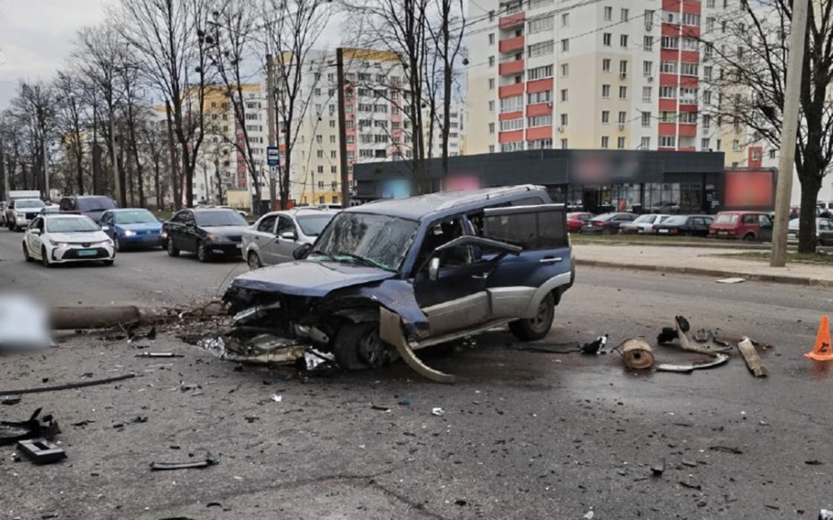 У Харкові зіштовхнулись дві автівки: є загиблий та постраждалі