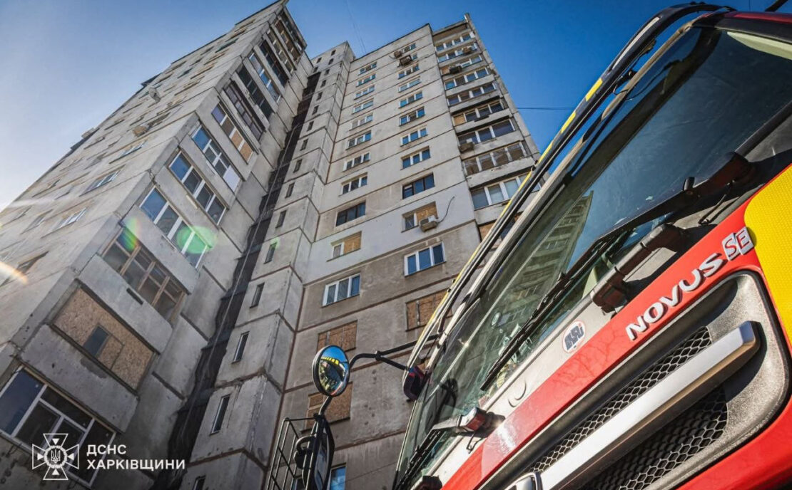У Харкові жінка вистрибнула з вікна під час пожежі: що відомо