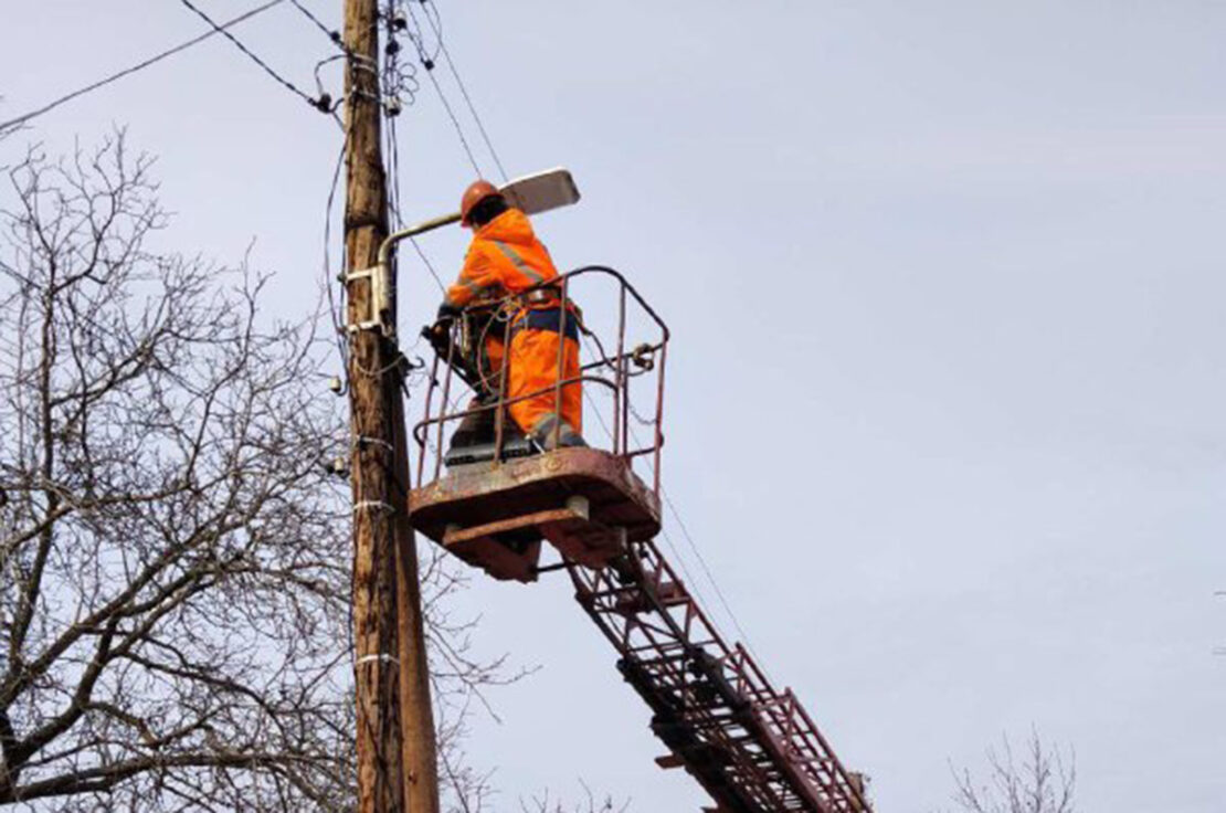 У Харкові впорядковують вуличне освітлення