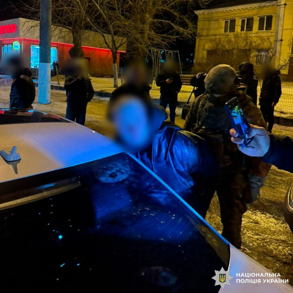 На Харківщині затримали серійних квартирних крадіїв (фото)