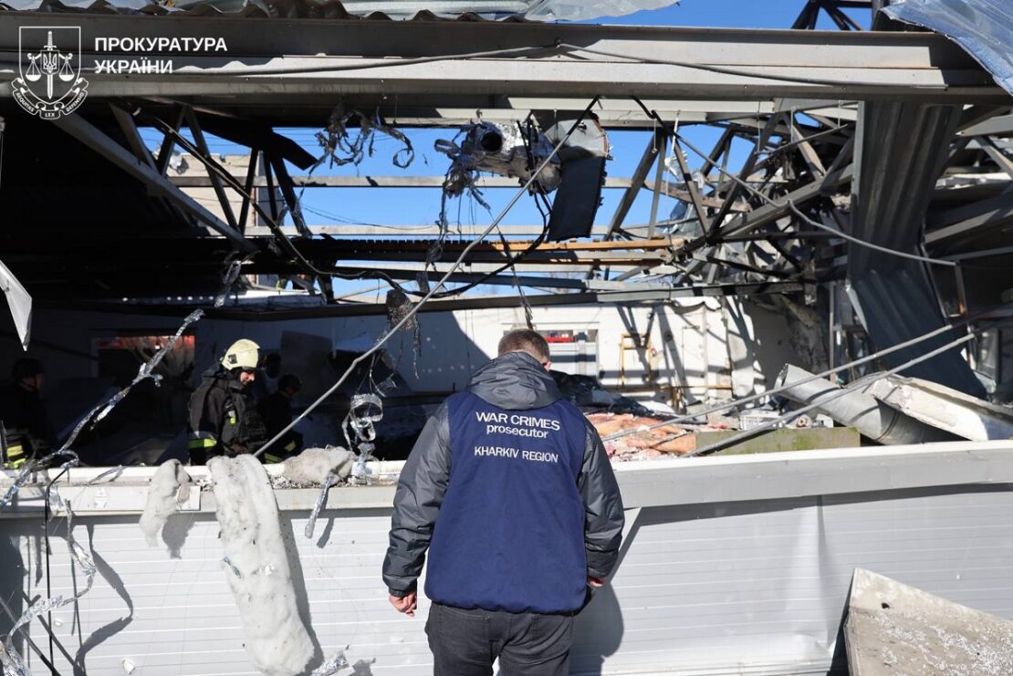 Прокуратура показала наслідки атаки на харчове підприємство у Харкові