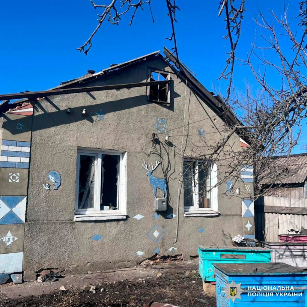 Рейсовий автобус потрапив під обстріл на Харківщині