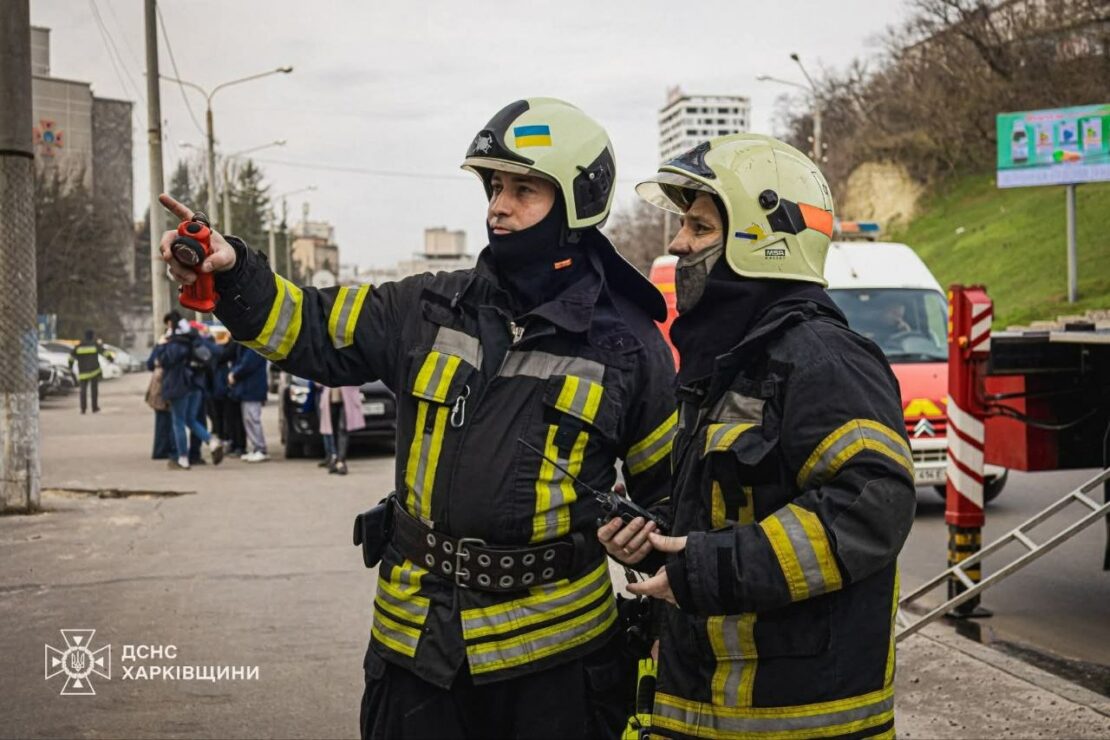 У Харкові рятувальники ліквідували пожежу на підприємстві (фото)