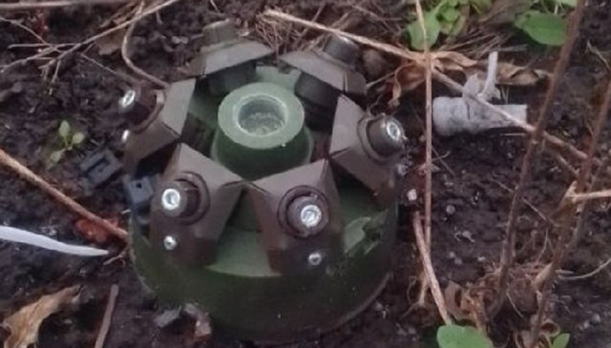 Росіяни дистанційно мінують територію Харківщини