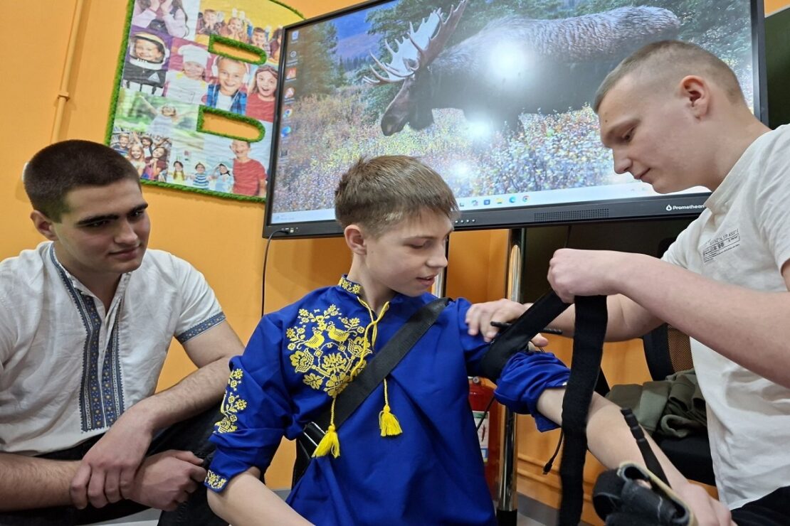 Вижити під обстрілами:  «Скіфи» проводять тренінги (фото)