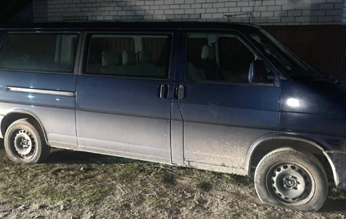 Житель Харківщини намагався підпалити авто військових