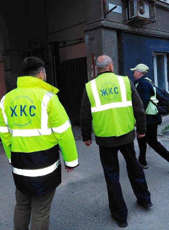 У Харкові ліквідують наслідки ворожих обстрілів (фото)