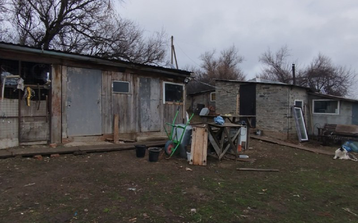 На Харківщині чоловік незаконно будував базу відпочинку