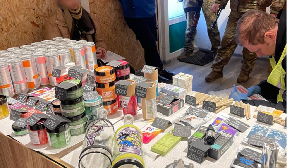 Поліція припинила незаконну діяльність «U-420» у Харкові