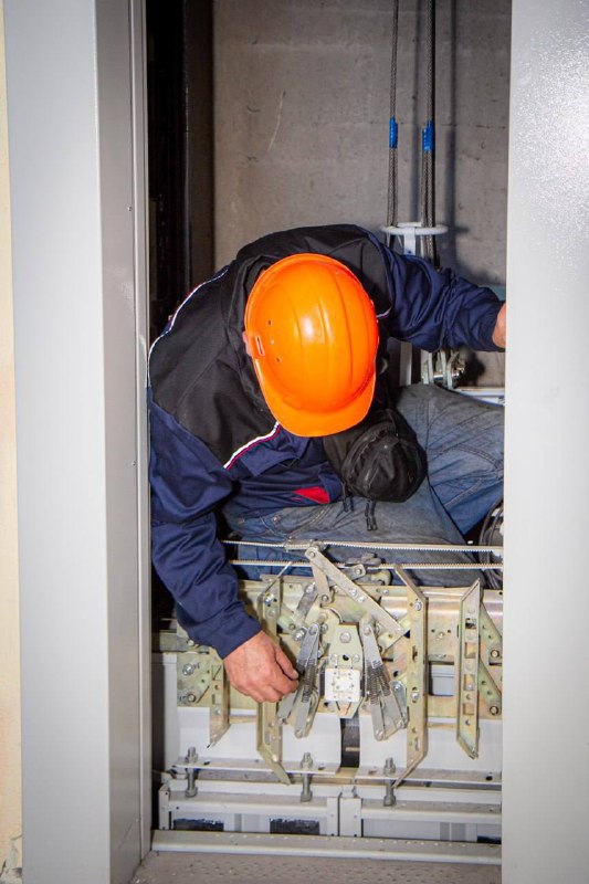 За тиждень у Харкові застрягли у ліфтах понад 190 людей (фото)