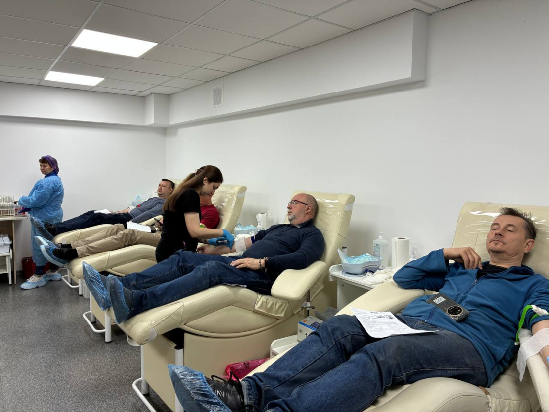 Працівники КП «Харківський метрополітен» долучилися до донорства крові (фото)