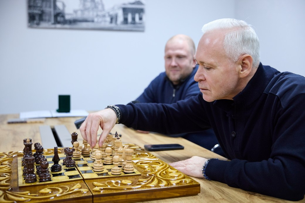 Ігор Терехов привітав 17-річного чемпіона з шахів, який підкорив Європу (фото)