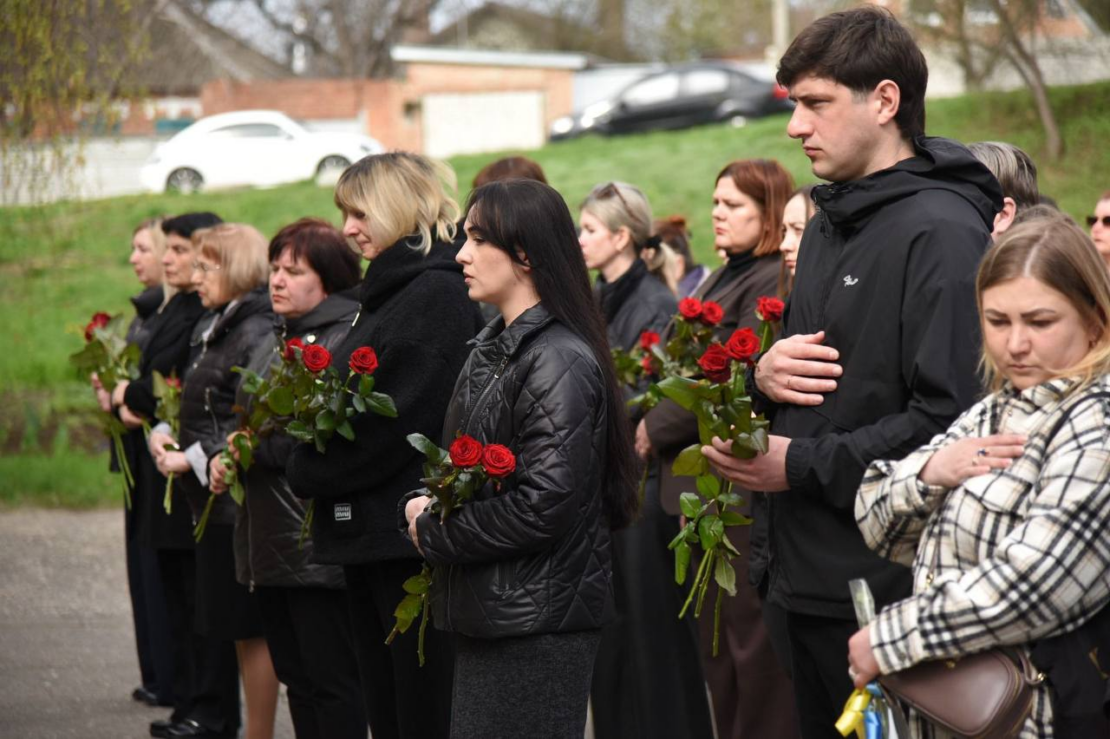 У Харкові відкрили меморіальну дошку захиснику України Антону Коліснику-Кравченку (фото)